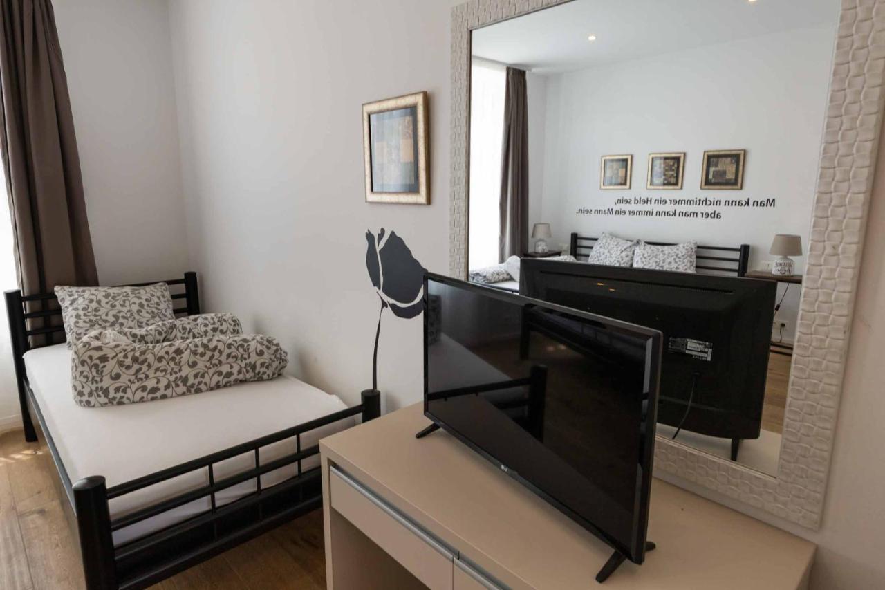 Triangle Apartments Giesshubl Екстер'єр фото