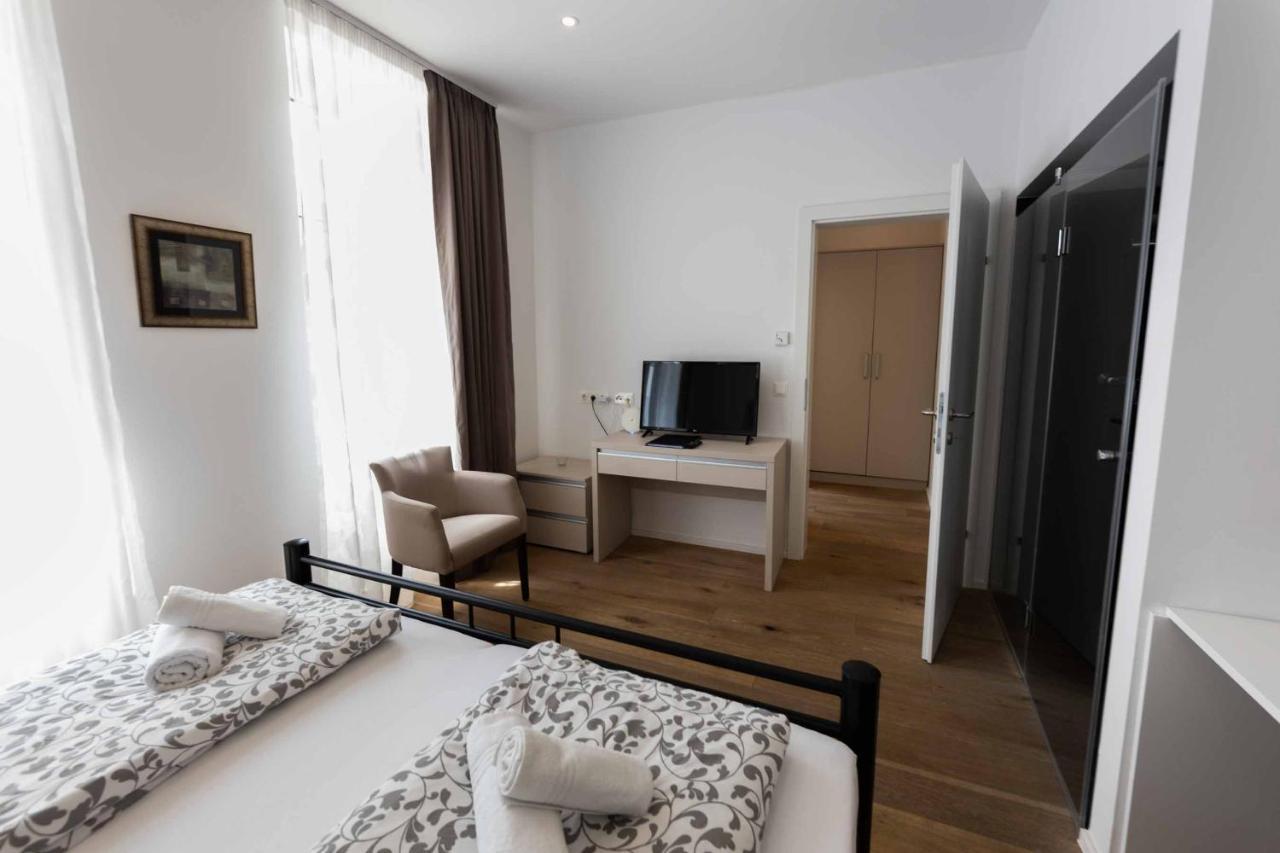 Triangle Apartments Giesshubl Екстер'єр фото