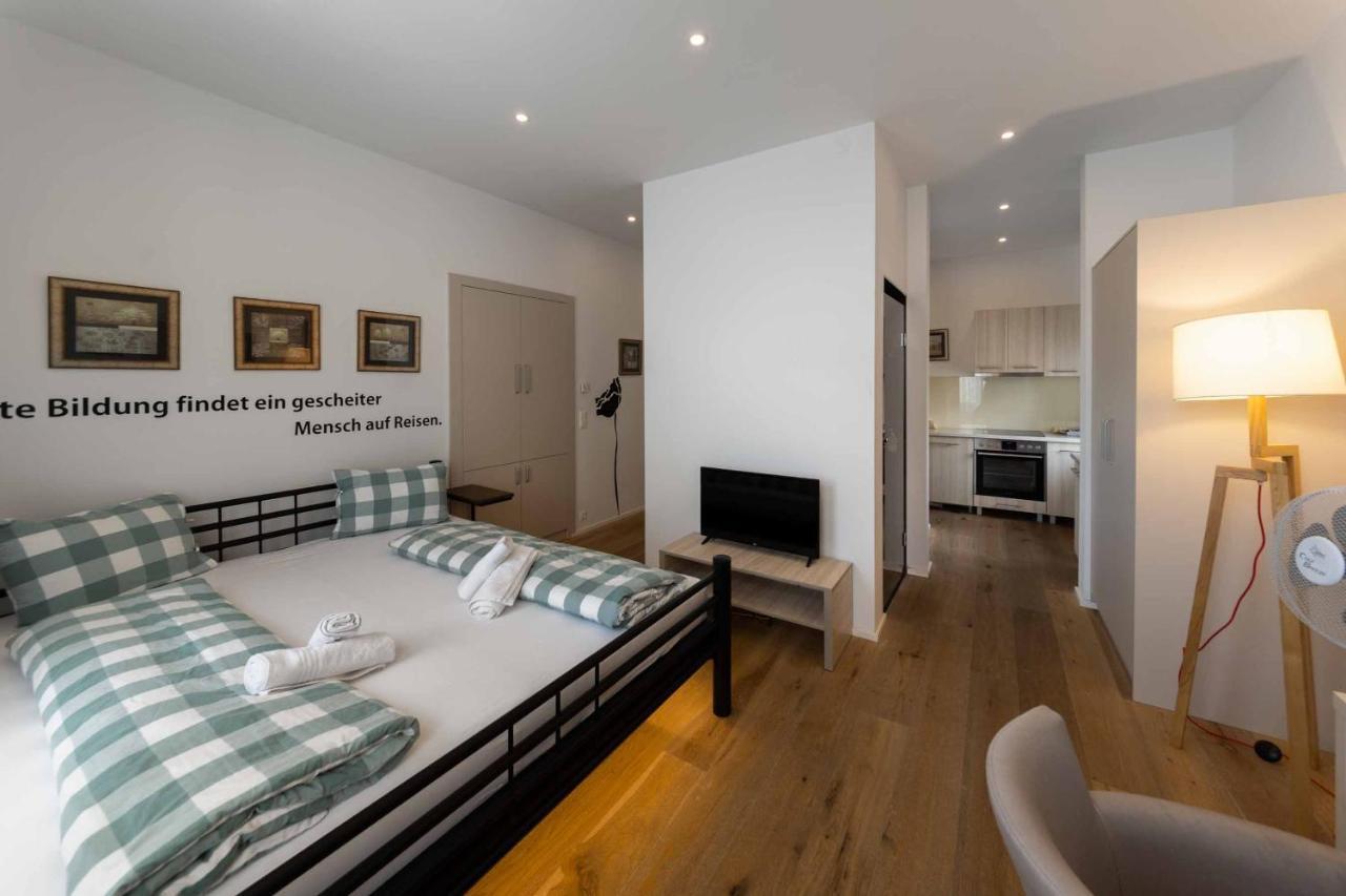 Triangle Apartments Giesshubl Екстер'єр фото