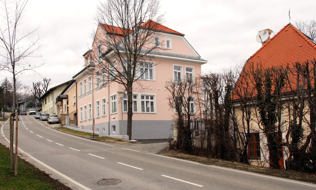Triangle Apartments Giesshubl Екстер'єр фото
