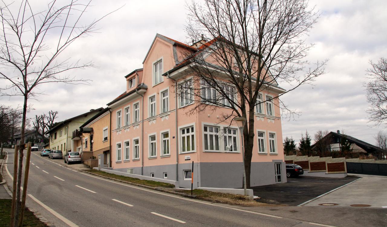 Triangle Apartments Giesshubl Екстер'єр фото