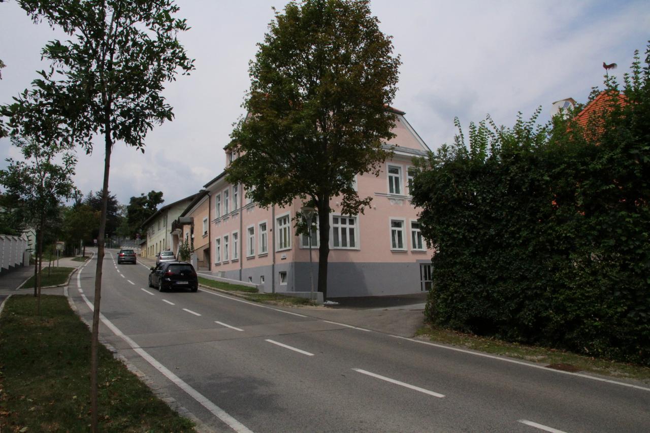 Triangle Apartments Giesshubl Екстер'єр фото